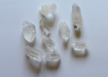 Cuarzo cristal de roca (30-50g) (1 und.)